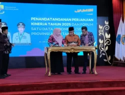 Disaksikan Al Haris: Kepala OPD Pemprov Jambi Tandatangani Perjanjian Kinerja 2025