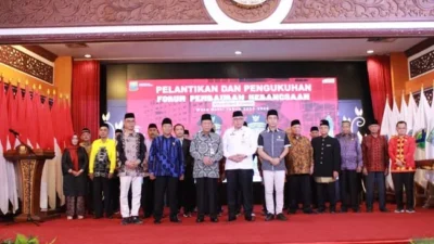 Kukuhkan FPK, Abdullah Sani: FPK Provinsi Jambi Lonceng Komitmen Menjaga NKRI dan Pancasila. Foto dok Kominfo Prov Jambi