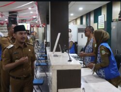 Pimpin Apel Perdana, Bupati dan Wakil Bupati Bekasi Tinjau Pelayanan Publik