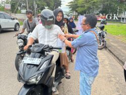 Ramadan Penuh Berkah, PT Mayang Mangurai Jambi Bagi-Bagi Takjil pada Para Pengguna Jalan