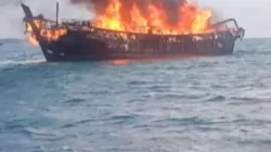 Kapal Penyuplai BBM Milik PLN Terbakar di Perairan Subi