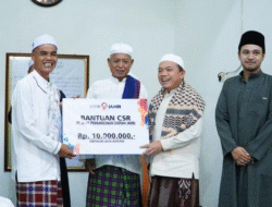 Safari Ramadhan, Al Haris Serahkan Bantuan CSR dan Bantuan Sembako Bagi Masyarakat Danau Teluk