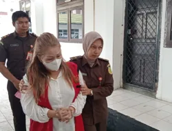 Sidang Ratu Narkoba (Helen) dan Diding Didakwa Sebagai BOS Pengendali Sabu dan Ekstasi di Jambi