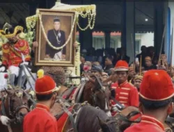 Tangis dan Doa Iringi Kepergian Raja Keraton Solo Surakarta Pakubuwono XIII ke Pajimatan Imogiri