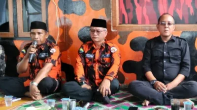 Di Tengah Kesibukan DPRD, Aidi Hatta Hadir Pererat Silaturahmi Bersama Pemuda Pancasila